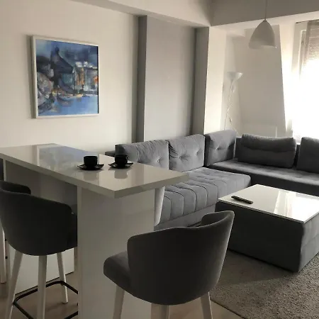 Апартаменты Cozy In The Center *