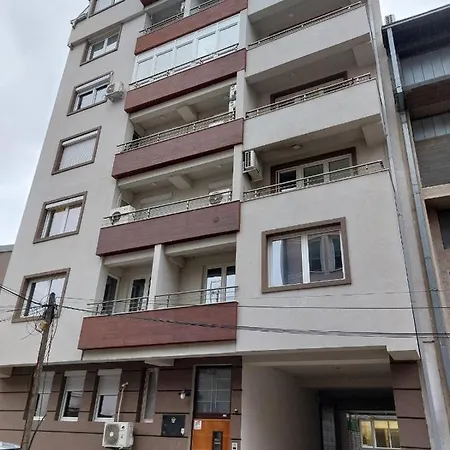Cozy In The Center Апартаменты Скопье